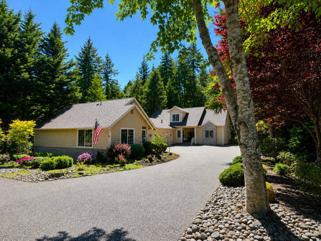6844 McCormick Woods Drive Southwest