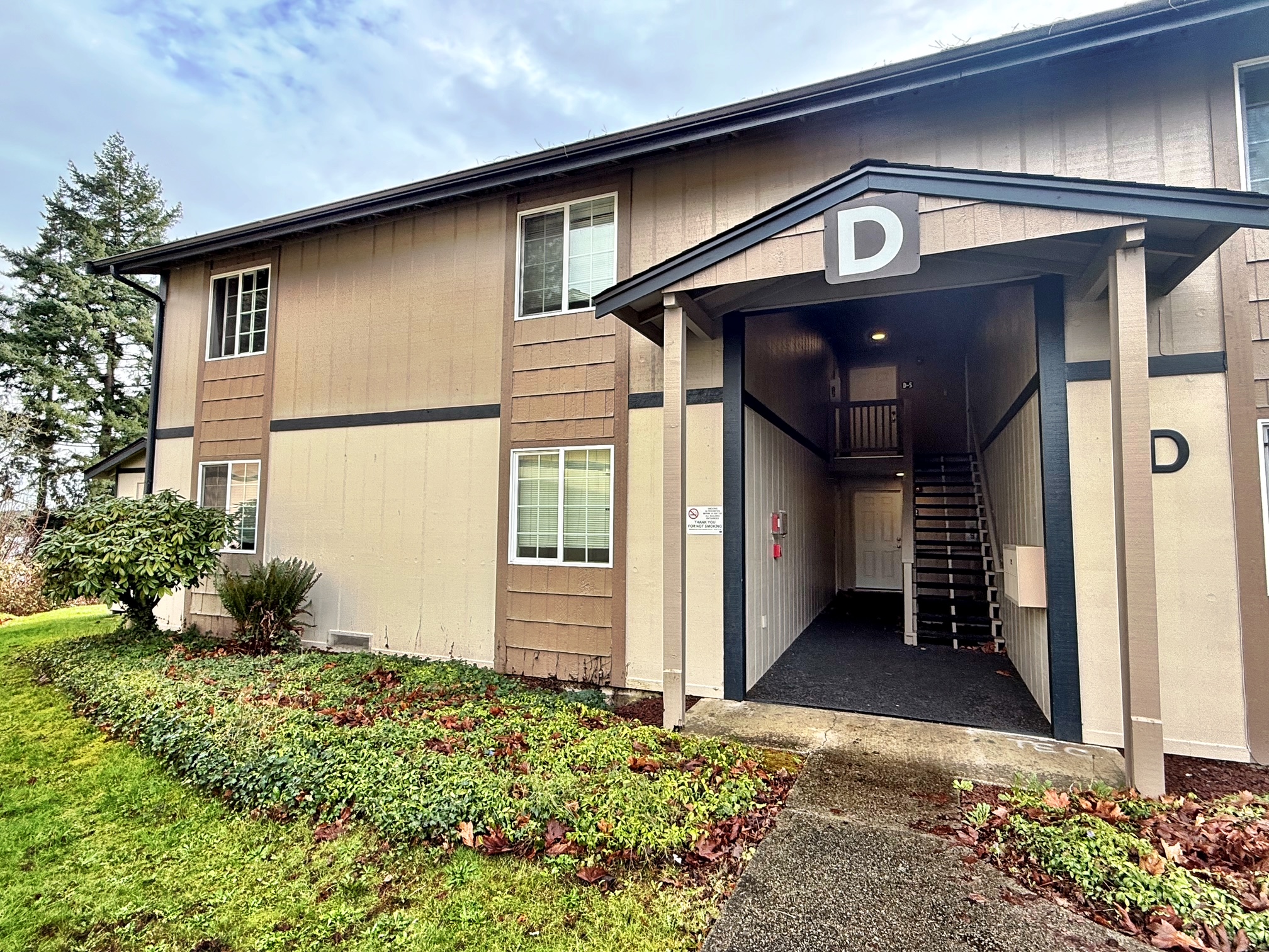 1628 Trenton Ave #D1