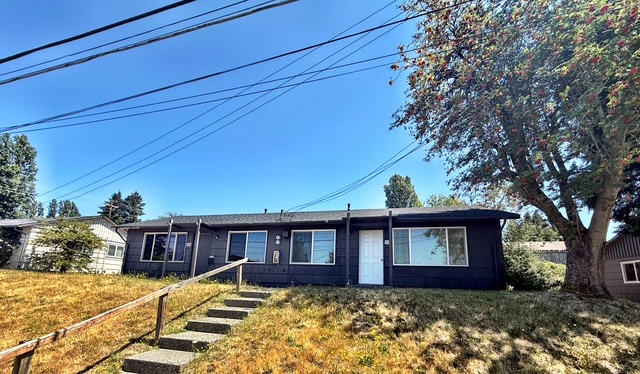 3328 Halverson Avenue
