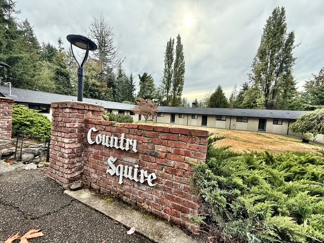 4091 Country Lane NW #8