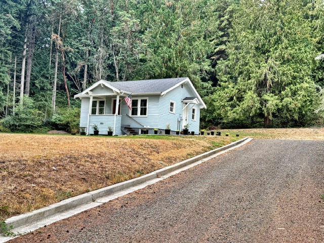 21115 Viking Avenue Northwest
